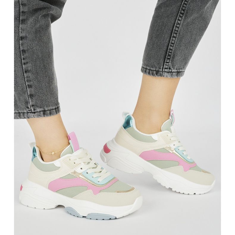 Dámská sportovní obuv se silnou podrážkou zelená 1