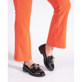 Dámské černé lakované mokasíny s medvídkem černý 2