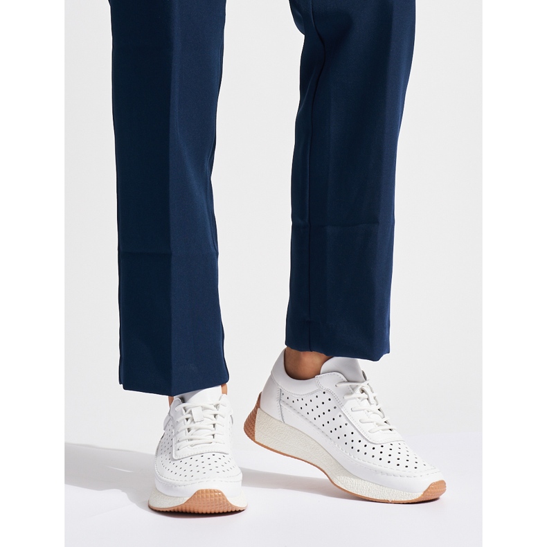 Kožené prolamované bílé sportovní boty Sergio Leone bílý 1