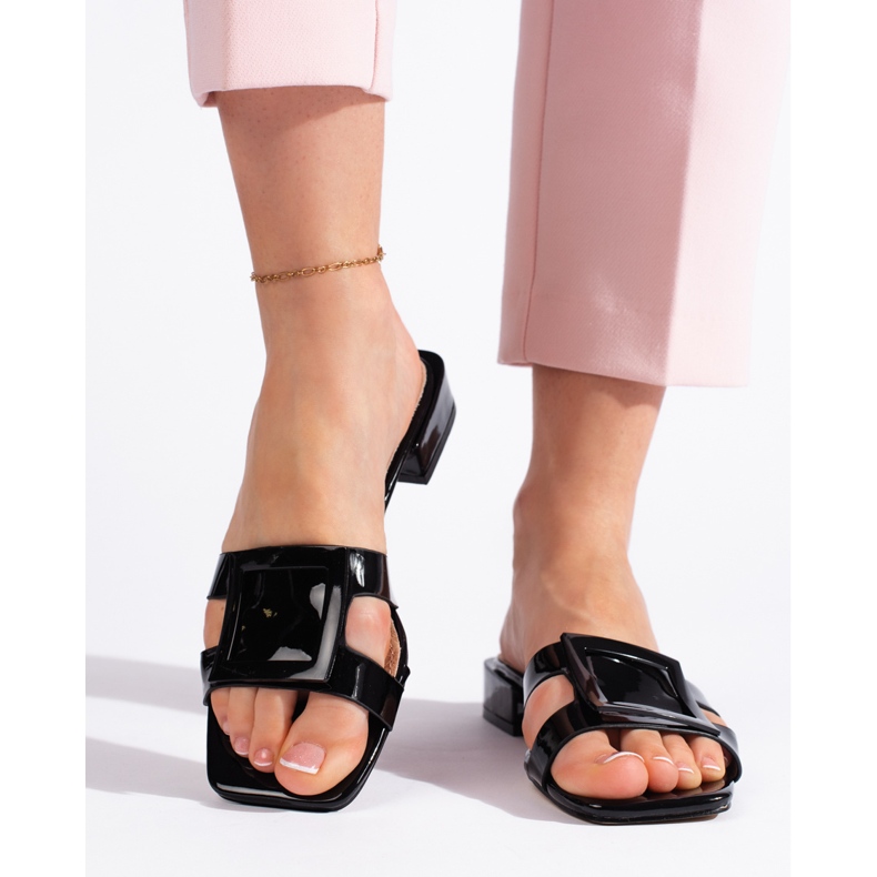 Klasické černé elegantní dámské žabky černá 1