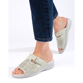 Dámské prolamované žabky na pohodlném klínku šedá 1