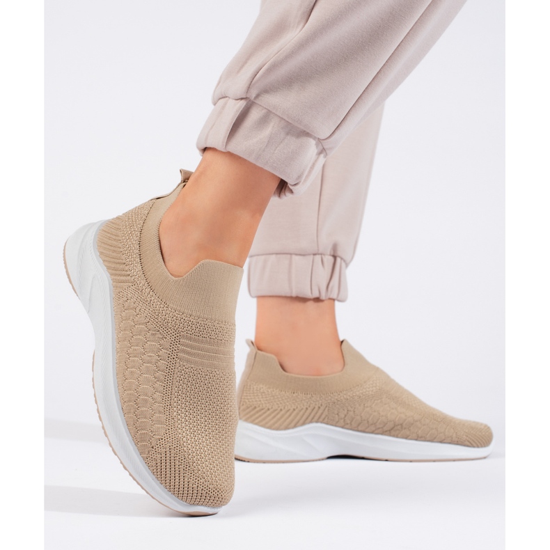 Béžová textilní sportovní obuv béžový 1 Béžová textilní sportovní obuv béžový 1