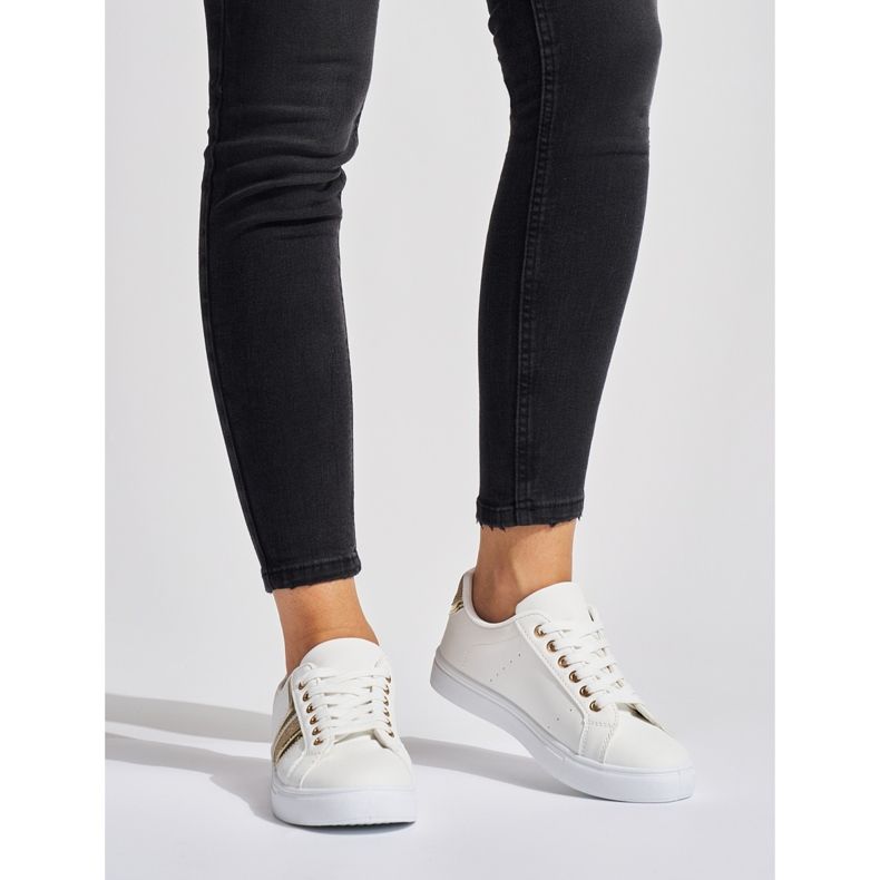 Bílé dámské sportovní boty bílý 1