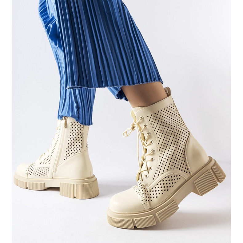 Prolamované boty Corpus béžové béžový 1 Prolamované boty Corpus béžové béžový 1