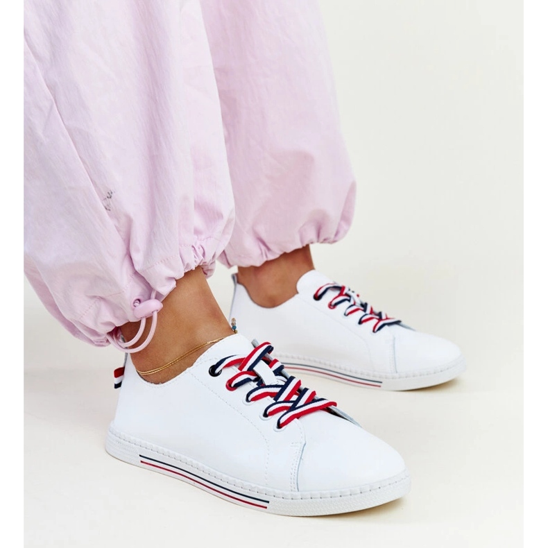 Bílé kožené tenisky Vinceza bílý 1