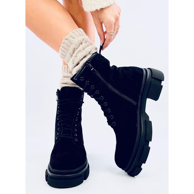 Dazy Black semišové dělníky černá 1