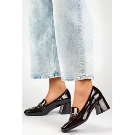 Dámské kožené boty na vysokém podpatku se zdobením, černá 24-58242B 2