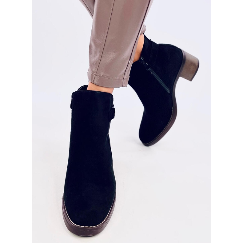 Klasické kozačky na vysokém podpatku Marsha Black černá 1