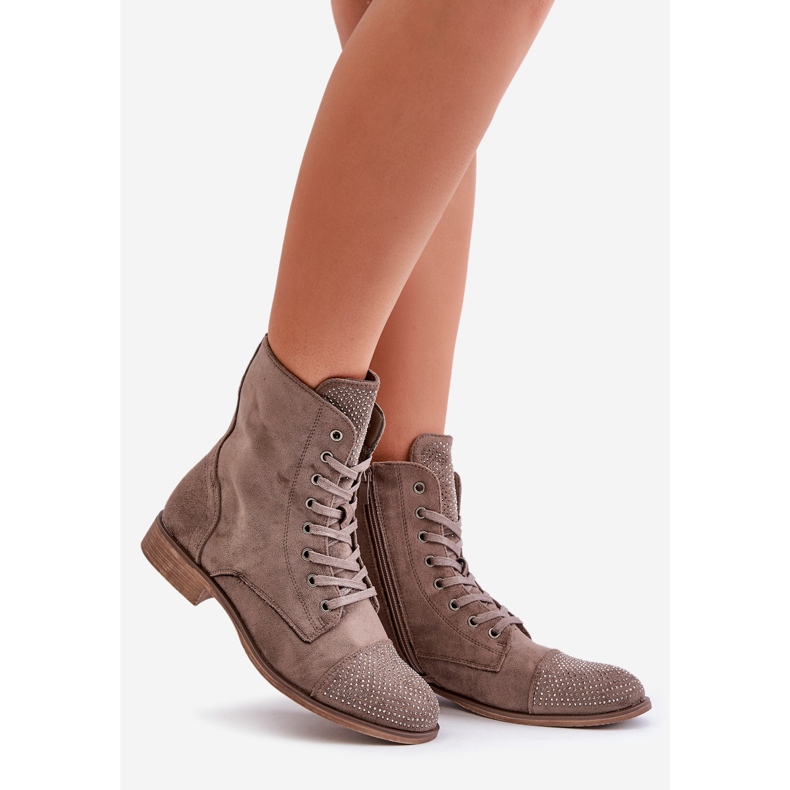 Zdobené kozačky na plochém podpatku Eco semišové teplé hnědé Ellieo hnědý 1