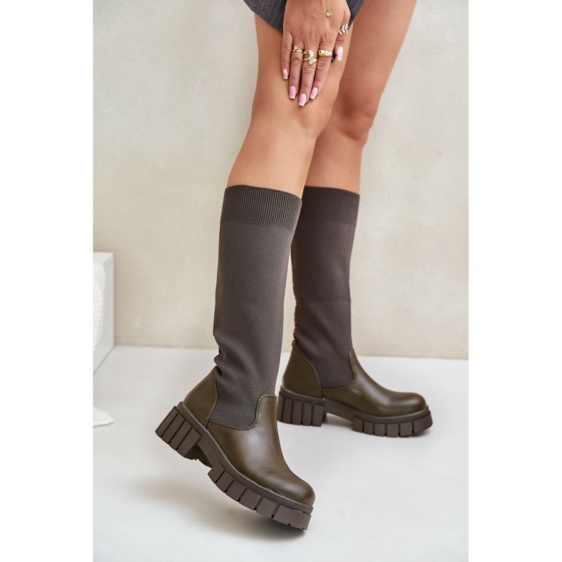 Kozačky s pružným svrškem a plochým podpatkem, tmavě zelená Mesidra 2