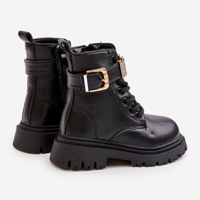 Dívčí zateplené kozačky z eko kůže s ozdobným páskem, černý Gilian černá 2 Dívčí zateplené kozačky z eko kůže s ozdobným páskem, černý Gilian černá 2