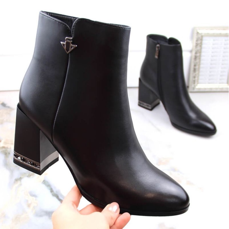 Filippo Zateplené kotníkové boty s kubickými zirkony Fillippo W PAW491, černé černá 2