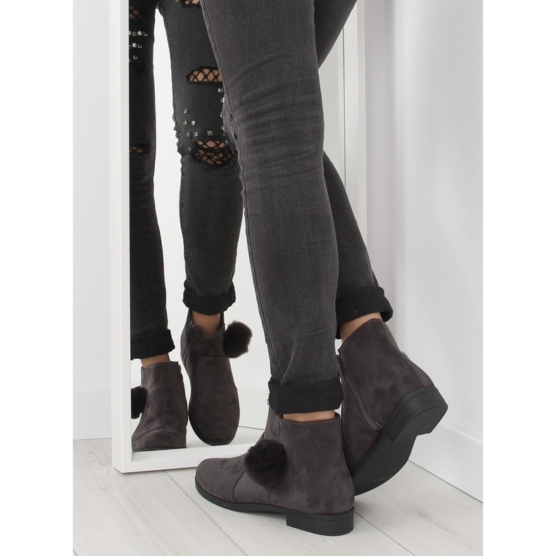 Šedé X-15 šedé dámské kozačky s bambulí šedá 1