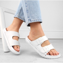 Big Star INT2004B pěnové žabky s přezkami, bílé bílý 1