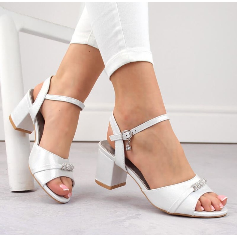 Vinceza W JAN305 stříbrné sandály na vysokém podpatku 1