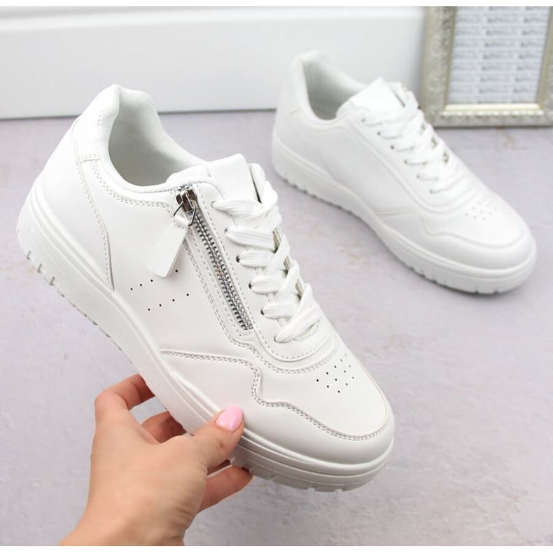 Sportovní obuv McBraun EU655, bílá bílý 2