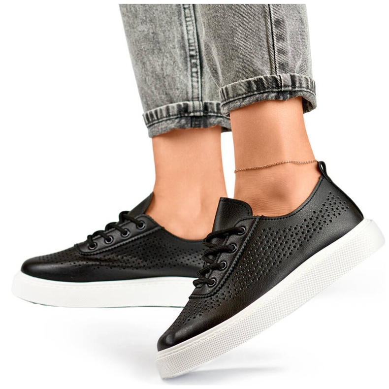 Dámské boty na platformě, prolamované tenisky, černé 777-1B černá 1