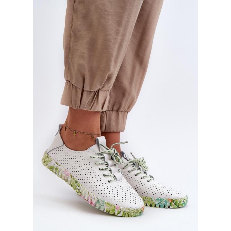 Boty Model 24PB32-6902 Bílá bílý 1