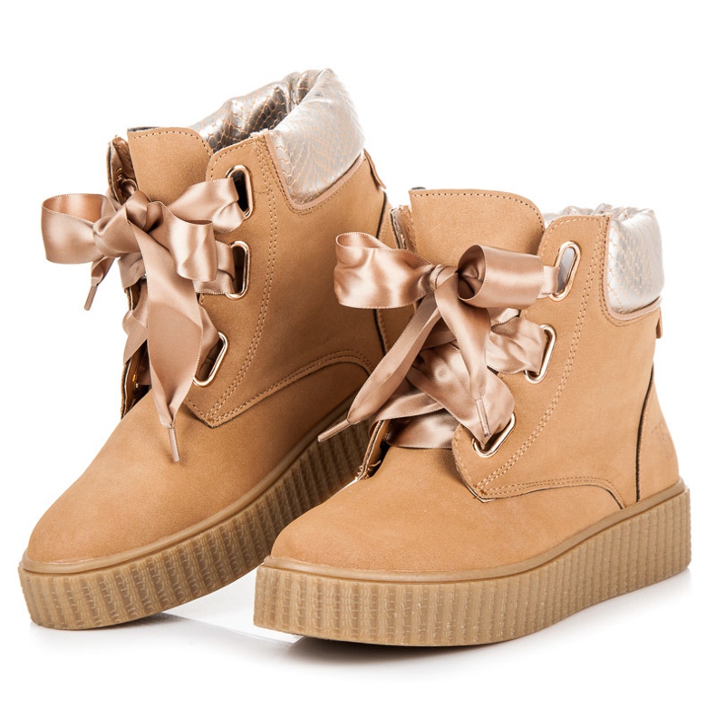 Vices Šněrovací popínavky hnědý 1 Vices Šněrovací popínavky hnědý 1