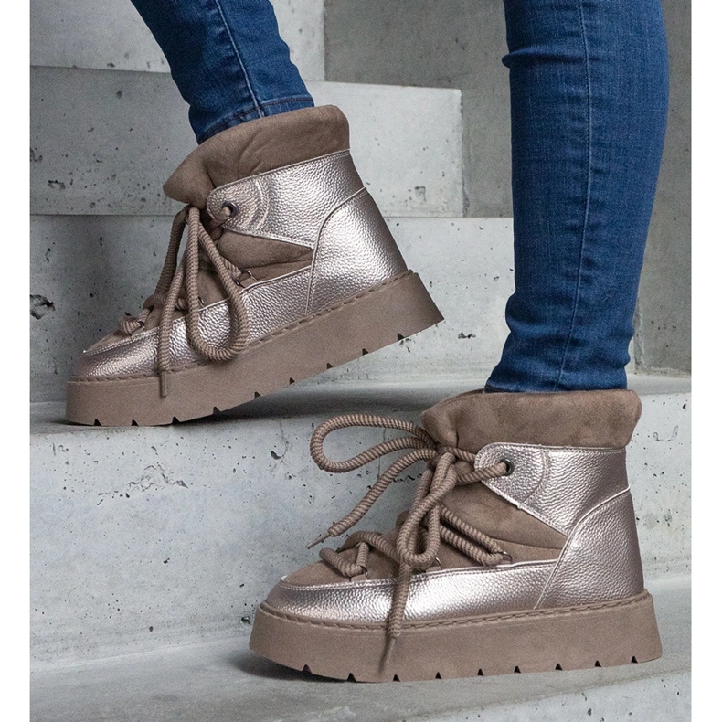 Tmavě béžové dámské sněhule na platformě s kožešinovou podšívkou béžový 1