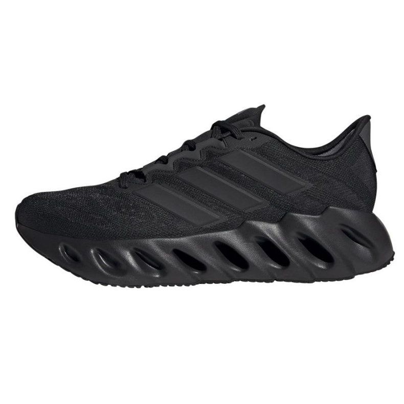 Boty adidas Switch Fwd M ID1779 černá 1
