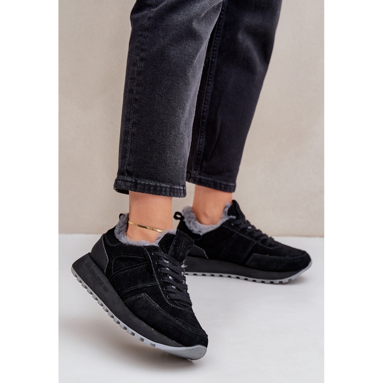 Dámské semišové tenisky s kožešinou a lesklou Big Star OO274580 Hi-Poly System černá 2