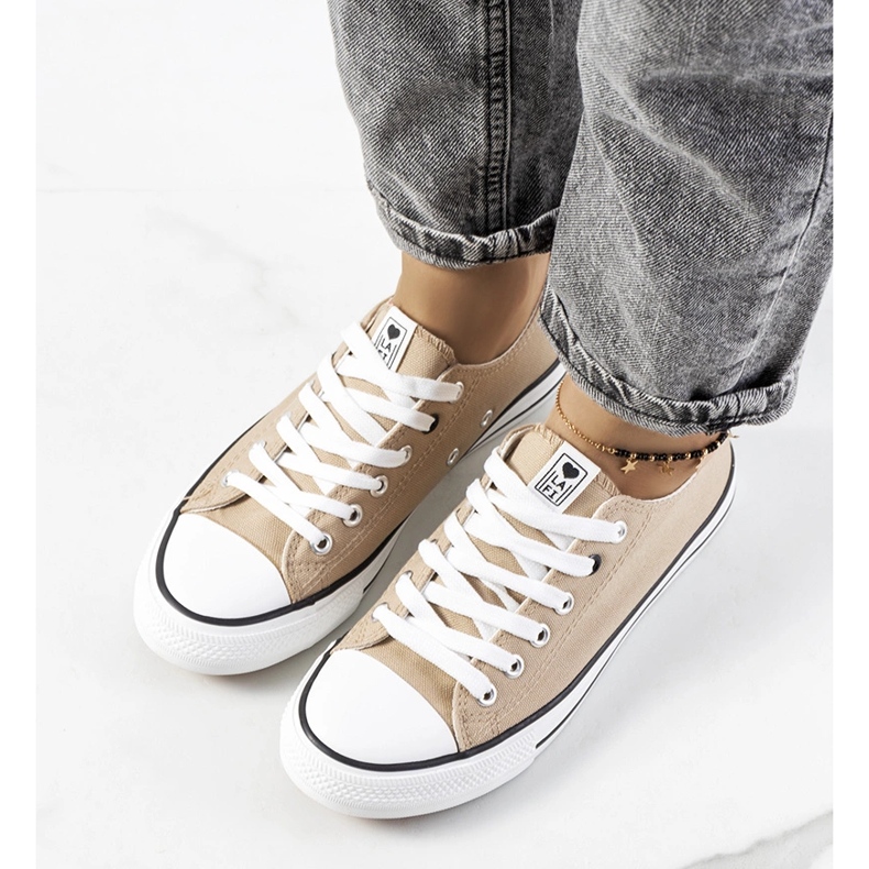 Klasické béžové dámské tenisky Kolind béžový 1