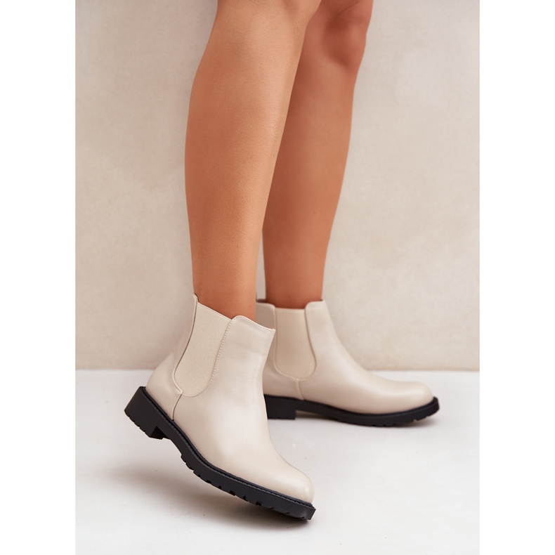 Dámské chelsea na plochém podpatku béžové barvy béžový 2