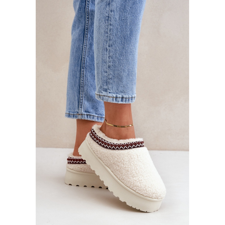 Dámské béžové boty do sněhu na platformě béžový 1 Dámské béžové boty do sněhu na platformě béžový 1