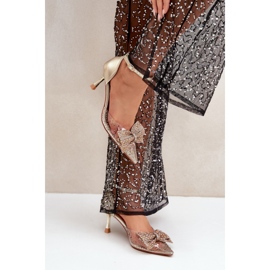 Dámské vysoké podpatky zdobené efektní zlatou mašlí zlatý 1