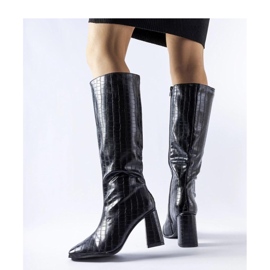 Černé zateplené kozačky na vysokém podpatku značky Ferruccio - Solea černá 1