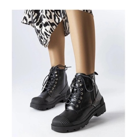 Černé dámské pracovní koně Shell - Solea černá 1