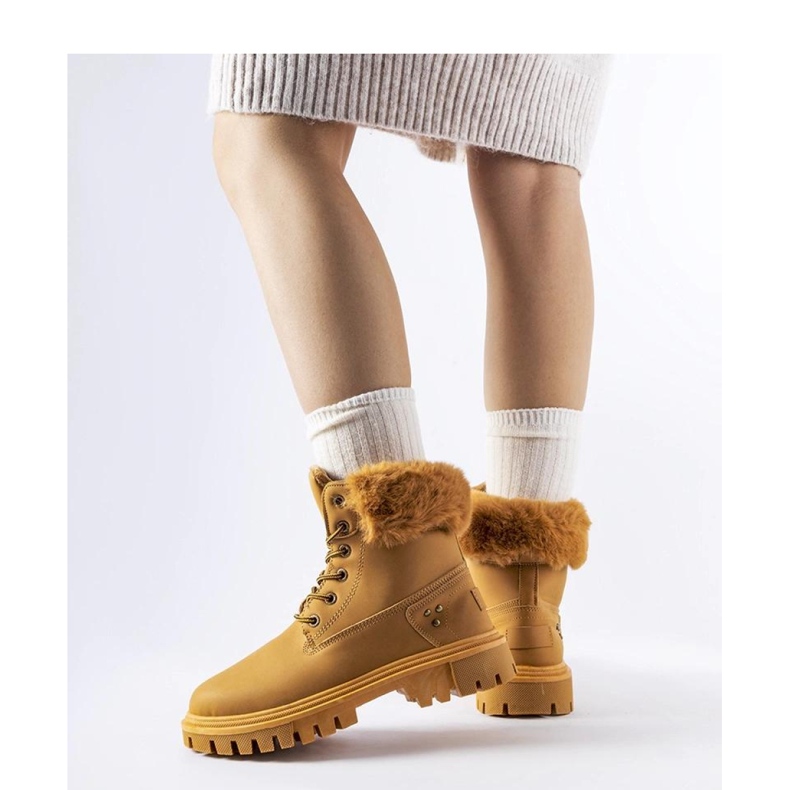 Hnědé kozačky s ozdobným kožíškem značky Albert - Solea hnědý 1