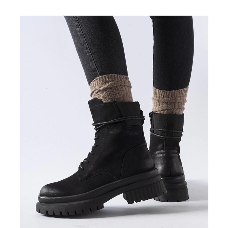 Černé kozačky s opotřebovanou špičkou, Vadnais - Solea černá 1