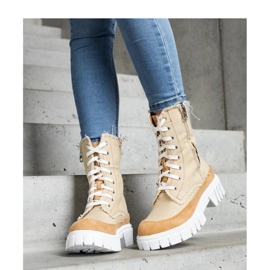 Béžové zateplené kozačky značky Crispiero - Solea béžový 2