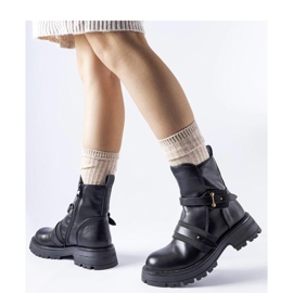 Černé zateplené kozačky značky Laderoute - Solea černý 1