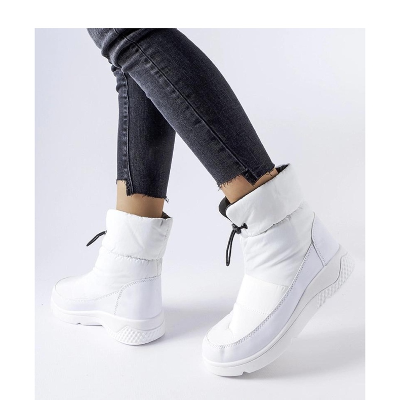 Bílé dámské zateplené sněhule bílý 1