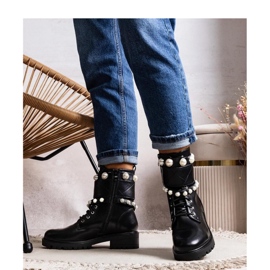 Solea Černé dámské šněrovací kotníkové boty s perličkami černá 1