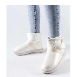 Béžové lesklé krátké sněhule od Delaune - Solea béžový 1