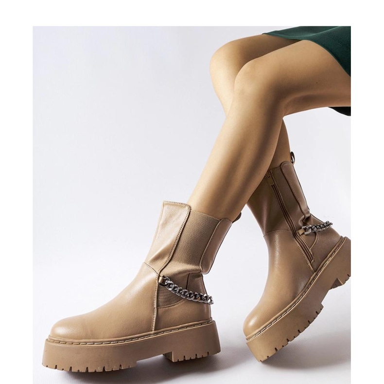 Béžové kotníkové boty zdobené řetízkem od Guglielmo - Solea béžový 1