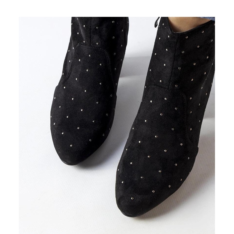 Černé kotníkové boty s kamínky, eko semiš Suvi - Solea černá 2