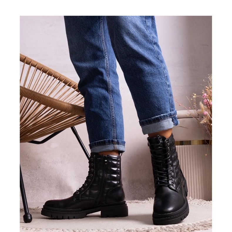 Černé prošívané tenisky černý 1