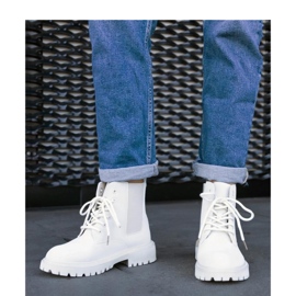 Světle béžové zateplené turistické boty béžový 1 Světle béžové zateplené turistické boty béžový 1