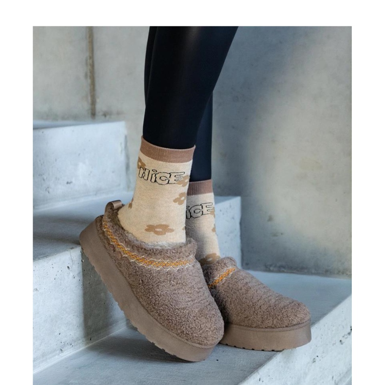 Hnědé sněhule na platformě s nízkým svrškem a vyšívaným vzorem Greene - Solea hnědý 2