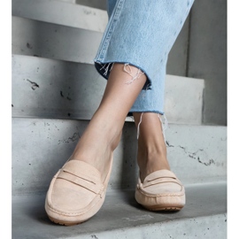 Béžové dámské mokasíny vyrobené z ekologického semiše béžový 2 Béžové dámské mokasíny vyrobené z ekologického semiše béžový 2