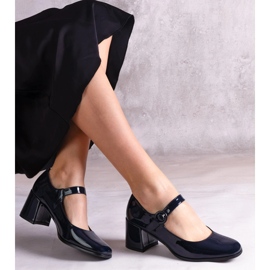 Navy Blue Barnised Pumps s proužkem na sloupku modrý 2 Navy Blue Barnised Pumps s proužkem na sloupku modrý 2
