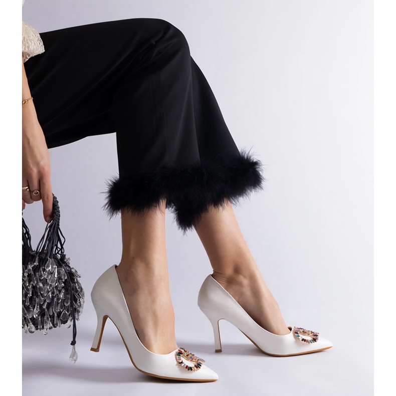 Bílé vysoké podpatky zdobené barevnými zirkony bílý 1