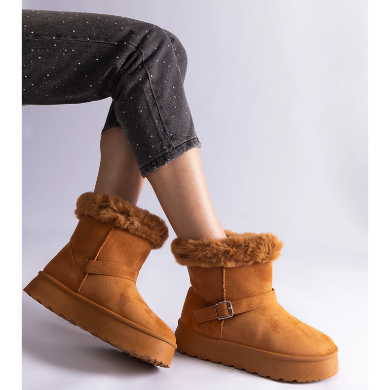 Hnědé zateplené sněhule zdobené kožíškem hnědý 2