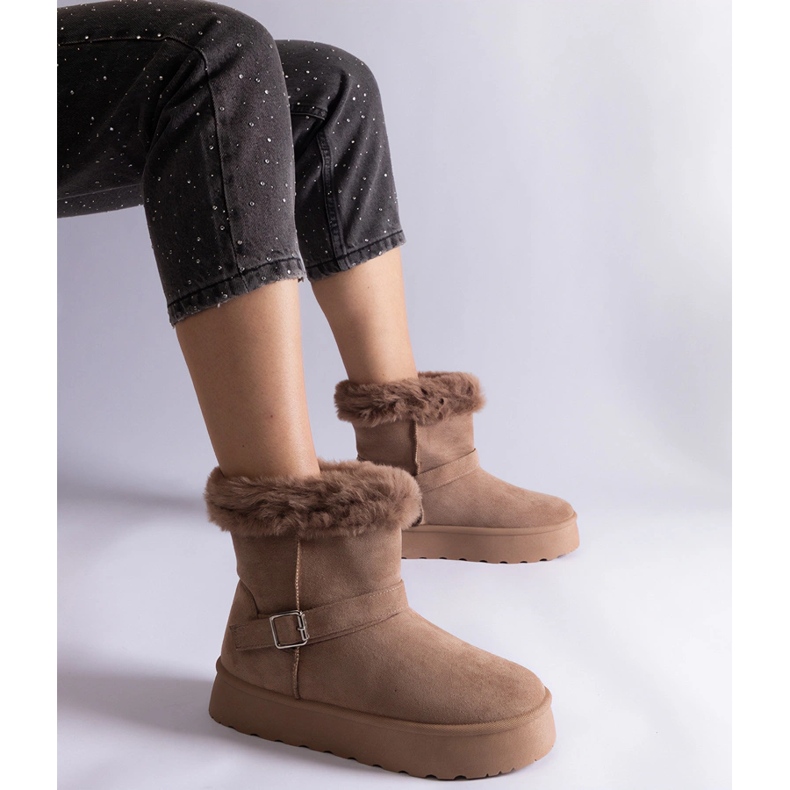 Hnědé zateplené sněhule zdobené kožíškem hnědý 1