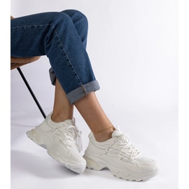 Bílé sportovní tenisky s masivní podrážkou bílý 2